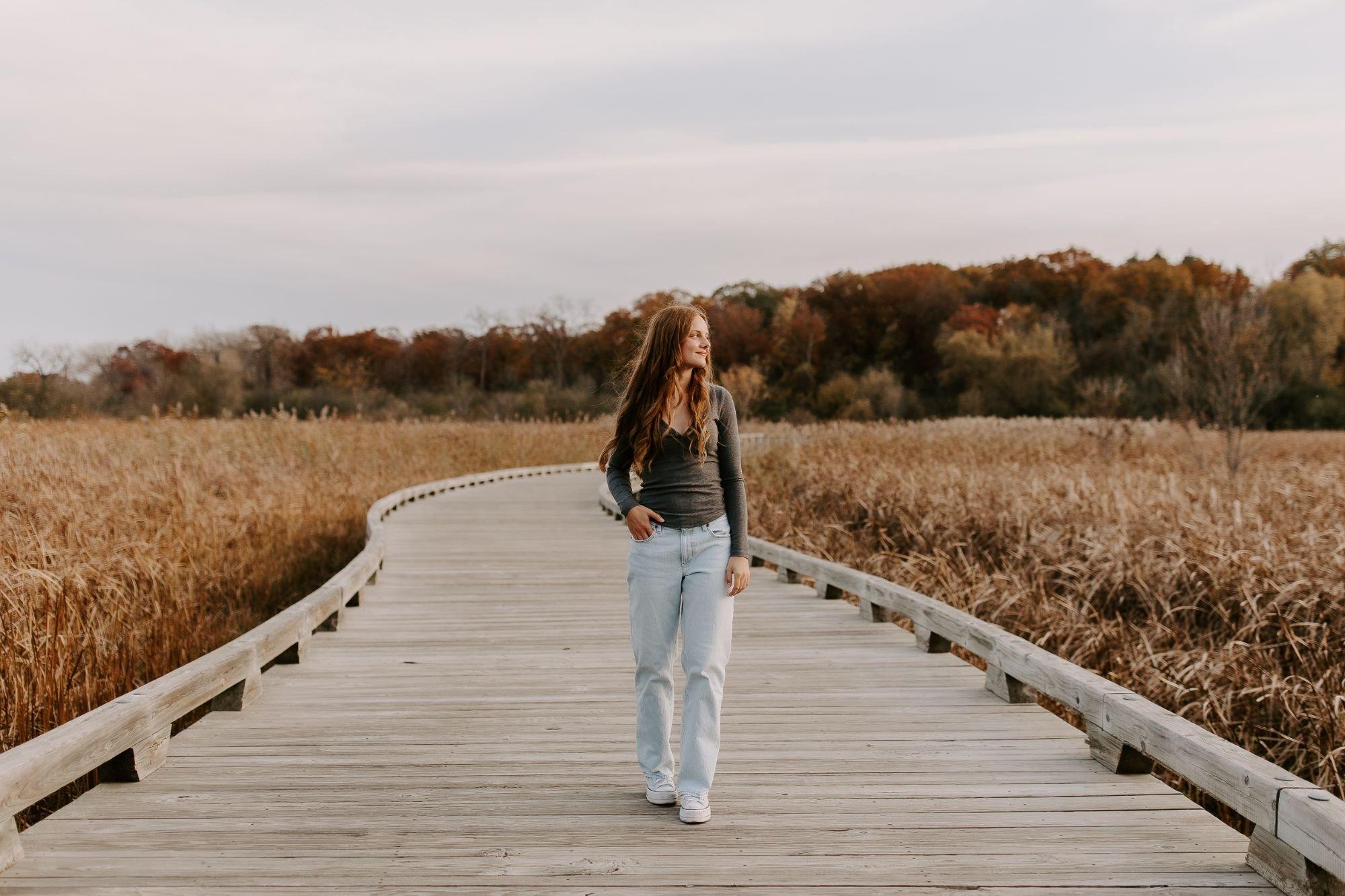 carousel-hero-element image-16