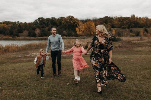 mobile - carousel-hero-element image-4